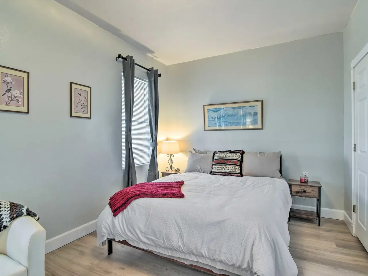Casa 12 bedroom with a queen bed